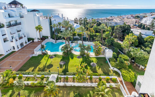PISO DE LUJO DE 4 DORMITORIOS EN CASTILLO SAN LUIS