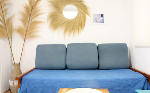 OPORTUNIDAD : PISO CERCA DE LA PLAYA DE LA CARIHUELA.