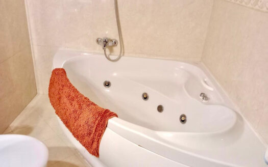 COQUETO APARTAMENTO EN TAMARINDOS, BENALMÁDENA