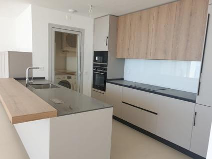 FANTÁSTICO APARTAMENTO DE 2 DORMITORIOS CON VISTAS AL MAR, BENALMÁDENA