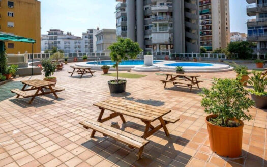 SKY SUITE, DUERME CON LAS ESTRELLAS Y TORREMOLINOS A TUS PIES