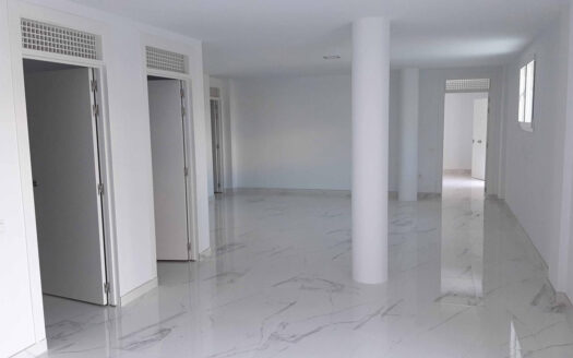 MAGNÍFICA VILLA EN 1ª LÍNEA DE GOLF EN MIJAS