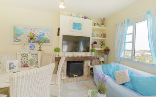 ESTUPENDO PISO 2 DORMITORIOS URB PUEBLA TRANQUILA MIJAS