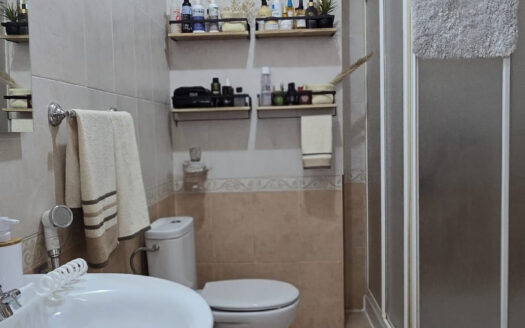 ¡Oportunidad! Casa mata en el centro de Torremolinos con posibilidad de ampliación