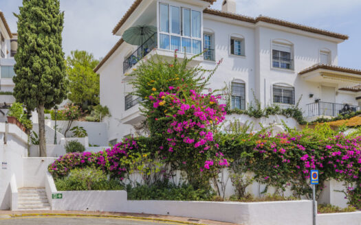 ESTUPENDO PISO 2 DORMITORIOS URB PUEBLA TRANQUILA MIJAS