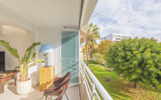 ¿ Quieres vivir a 1 minuto de la playa?