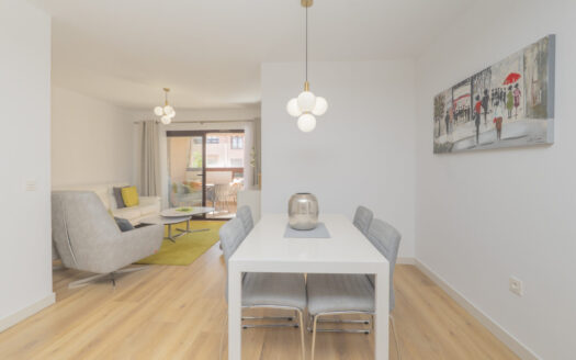 AMPLIO PISO RECIEN CONSTRUIDO EN BENALMADENA